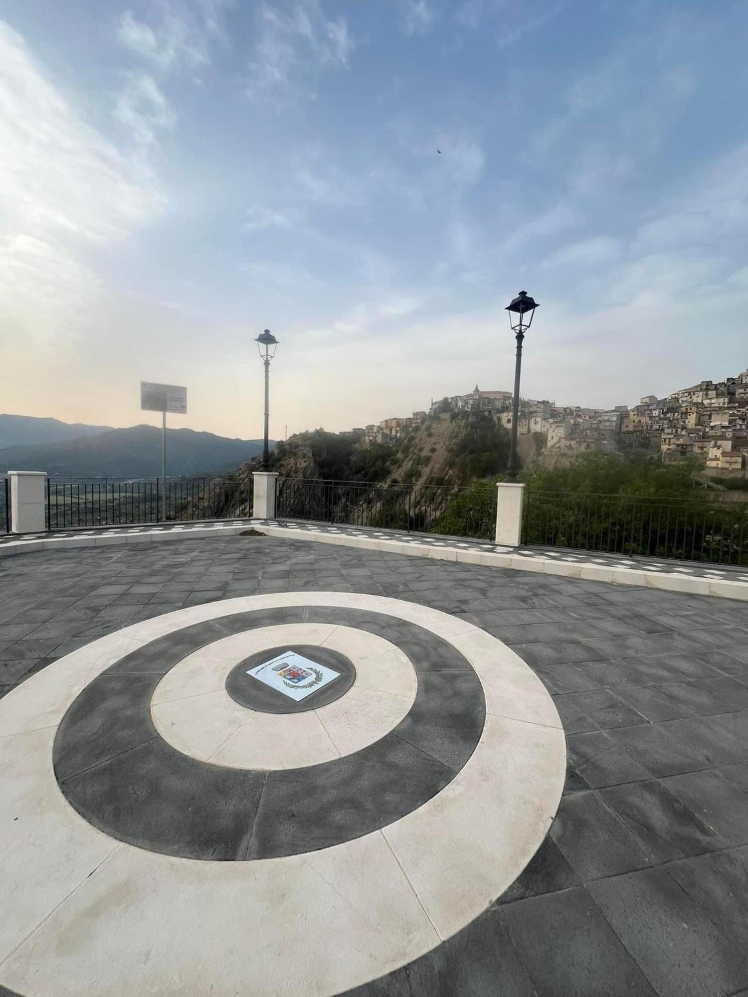Casa Belvedere Motta Camastra Gole Alcantara Eksteriør billede